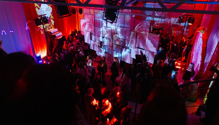 Пространство, залитое светом