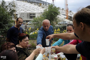 Староверы отметили Радоницу на кладбище центре Олимпийского парка в Сочи  &copy;&nbsp;Михаил Мордасов, ЮГА.ру