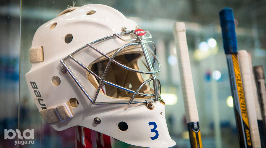 В первом домашнем матче хоккейная "Кубань" проиграла "Липецку" © Елена Синеок, ЮГА.ру