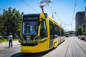 Новый трамвай "Метелица" презентовали в Краснодаре © Елена Синеок, ЮГА.ру