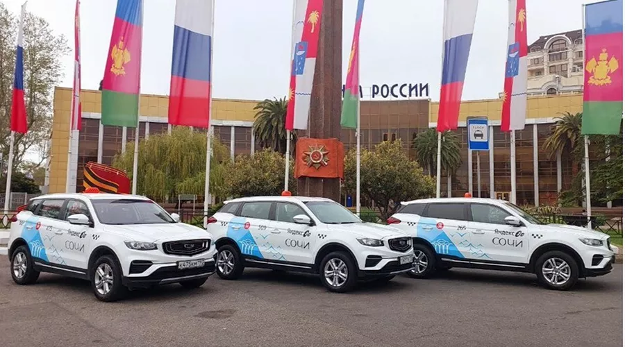 Официальная раскраска сочинских такси, утвержденная в апреле 2025-го &copy;&nbsp;Скриншот публикации на сайте мэрии Сочи, Sochi.ru