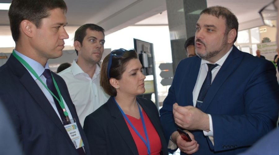 Сергей Алтухов, Наталья Костенко, Александр Гомодин © Фото пресс-службы администрации Новокубанского района