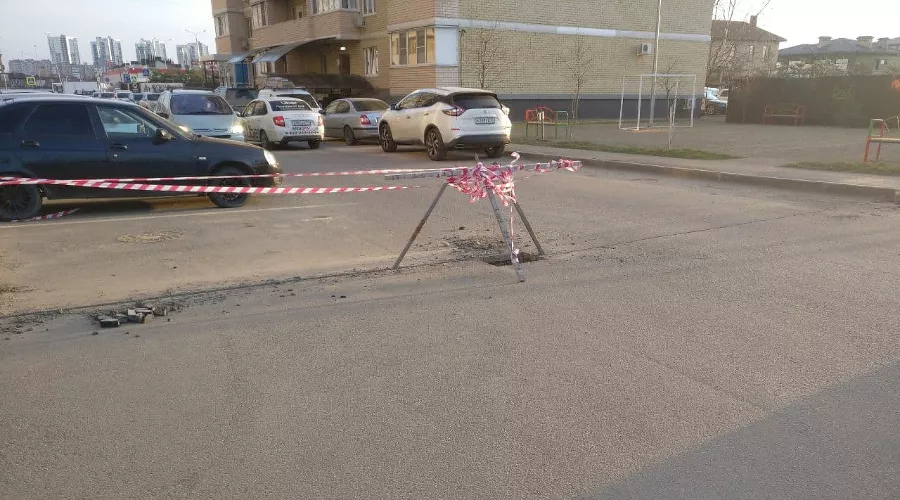 Двор на улице Симиренко, где появится шлагбаум &copy;&nbsp;Фото для портала Юга.ру