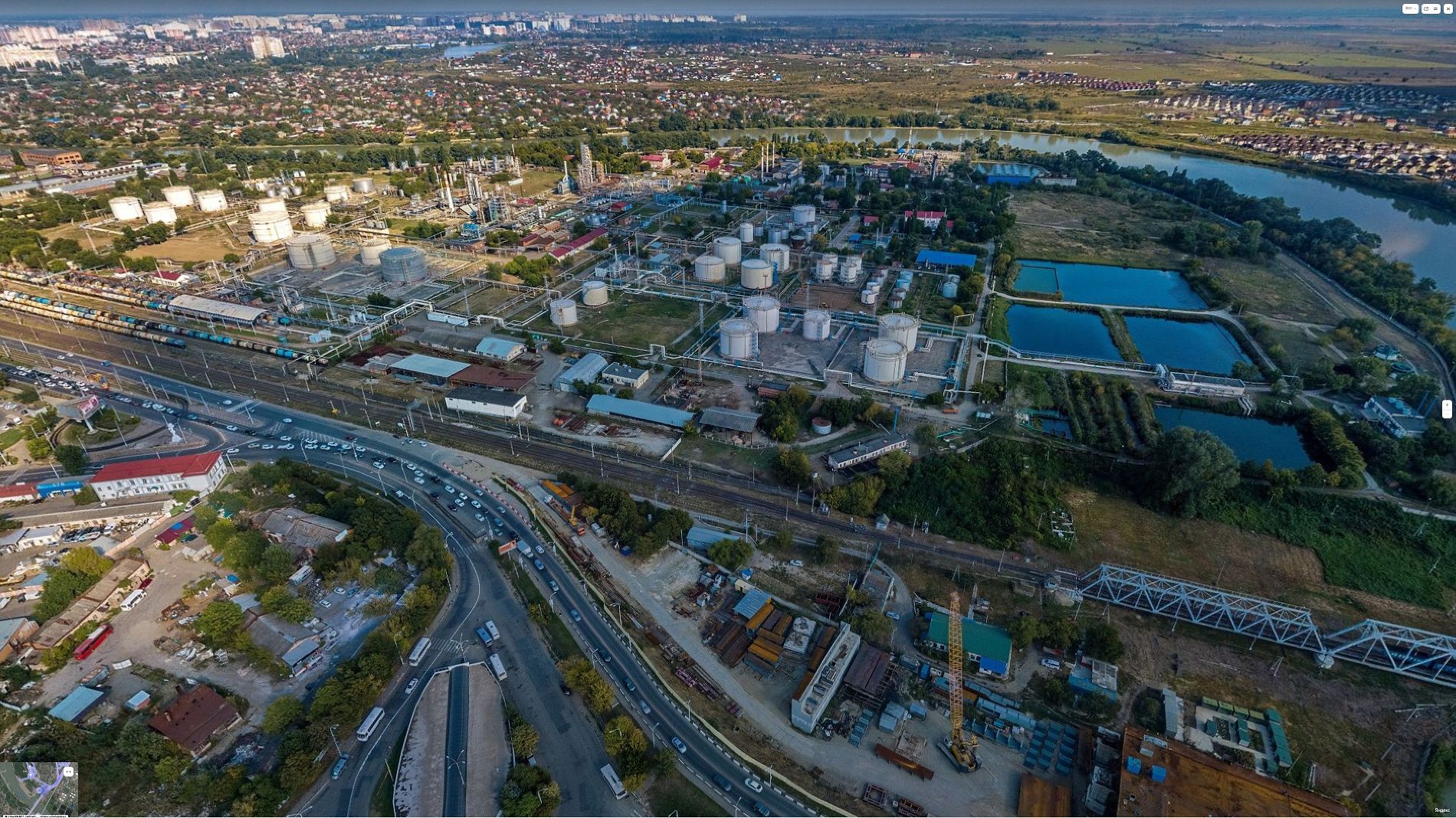 Краснодарский НПЗ по улице Захарова © Скриншот панорамы yandex.ru/maps 2021 года