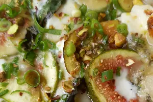 Сезонная пицца с инжиром в &laquo;Кубана Toscana&raquo; &copy;&nbsp;Фото Марины Солошко, Юга.ру