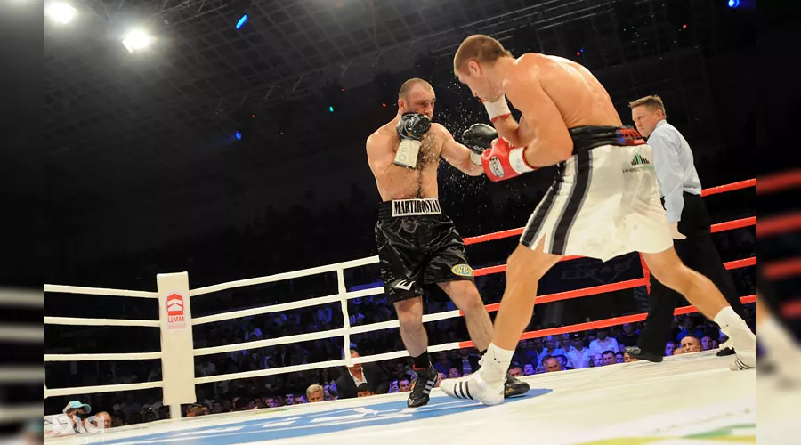 Бой Дмитрия Пирога и Геннадия Мартиросяна за звание чемпиона мира по версии WBO &copy;&nbsp;Елена Синеок. ЮГА.ру