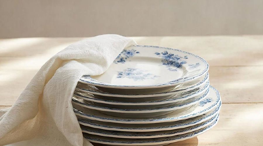 посуда &copy;&nbsp;Сгенерировано с помощью нейросети Gigachat