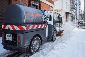 Уборка снега в Краснодаре © Фото Елены Синеок, Юга.ру