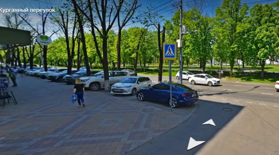 Пересечение переулка Курганного и улицы Красной &copy;&nbsp;Скриншот страницы сервиса &laquo;Яндекс Карты&raquo;, 2021 год