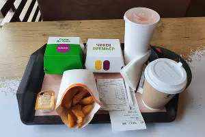 Открытие заведения &laquo;Вкусно — и точка&raquo; в Краснодаре &copy;&nbsp;Фото Марины Солошко, Юга.ру