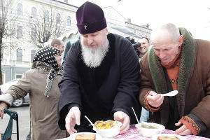Благотворительная акция помощи бездомным в Ставрополе © Эдуард Корниенко, ЮГА.ру