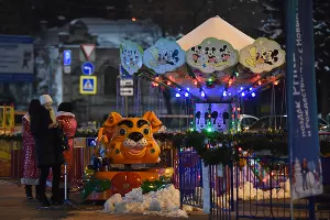 Рождественская ярмарка на Главной городской площади Краснодара &copy;&nbsp;Фото Елены Синеок, Юга.ру