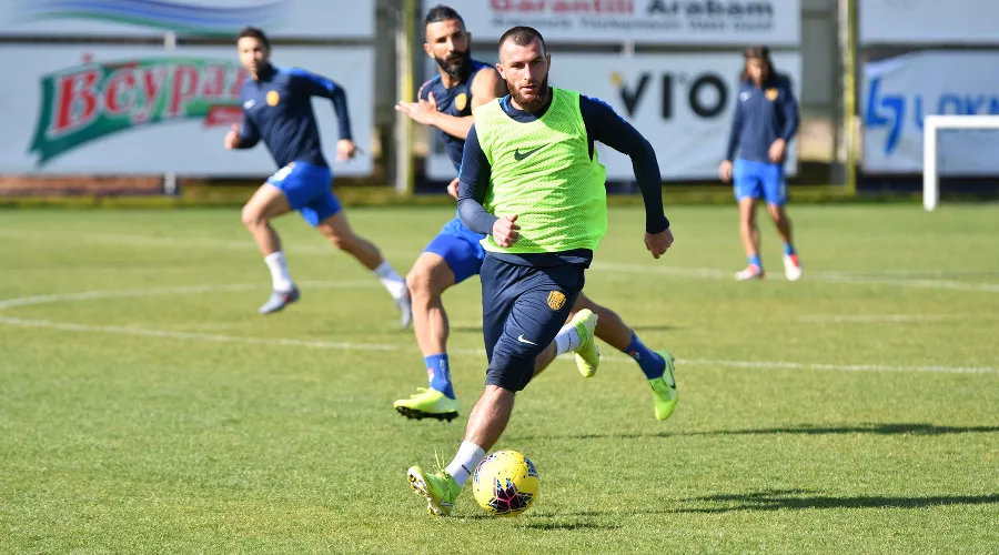 Заур Садаев &copy;&nbsp;Фото пресс-службы ФК &laquo;Анкарагюджю&raquo;