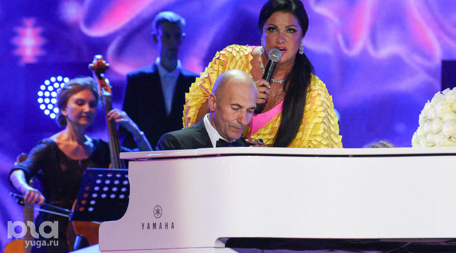 Игорь Крутой и Анна Нетребко. Открытие «Новой волны 2019» в Сочи © Фото Екатерины Лызловой, Юга.ру