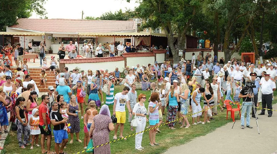 Фестиваль виноделов "Таманская лоза" &copy;&nbsp;Алёна Живцова, ЮГА.ру