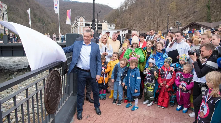 Открытие на «Роза Хутор» обновленной Аллеи славы в 2021 году &copy;&nbsp;Изображение пресс-службы курорта &laquo;Роза Хутор&raquo;