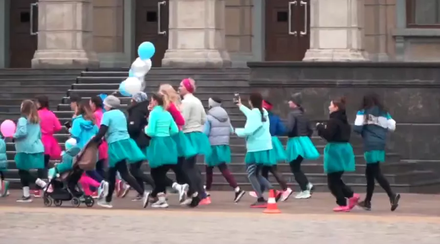 Кадр из видео Beauty run 2024 &copy;&nbsp;Скриншот видео с сайта reg.russiarunning.com