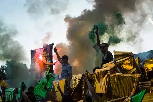 Болельщики на матче между &laquo;Кубанью&raquo; и &laquo;Абинском&raquo; &copy;&nbsp;Фото Елены Синеок, Юга.ру