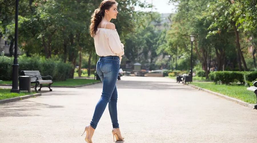 мода &copy;&nbsp;Изображение сгенерировано нейросетью Gigachat