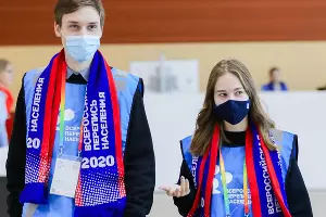 Переписчики в брендированной экипировке &copy;&nbsp;Сайт Всероссийской переписи населения, Strana2020.ru