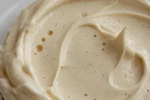 крем &copy;&nbsp;Изображение сгенерировано нейросетью Gigachat