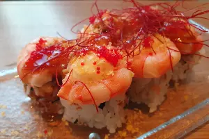 Роллы &laquo;Эби кунсей харапене&raquo; в ресторане &laquo;Рётэй&raquo; &copy;&nbsp;Фото Марины Солошко, Юга.ру