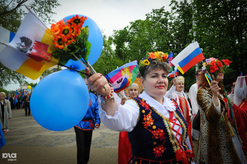 Первомайская демонстрация в Краснодаре, 2014 год © Елена Синеок, Юга.ру