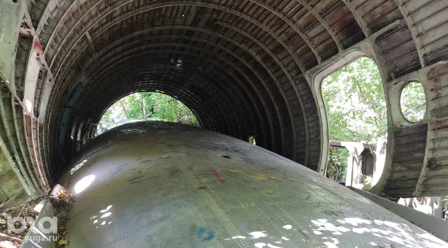 Обломки самолета Ан-10 в Краснодаре &copy;&nbsp;Фото Иолины Грибковой, Юга.ру