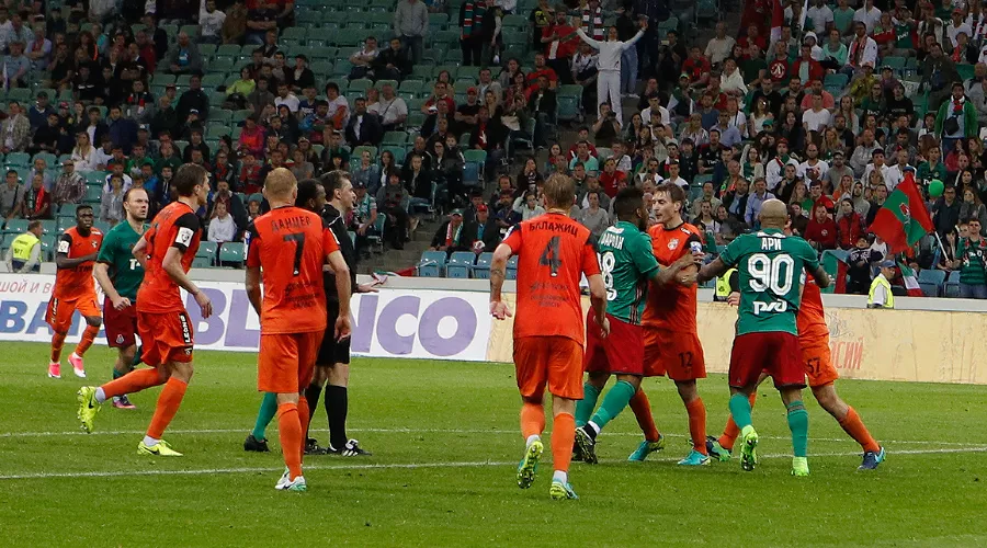 Драка между футболистами «Урала» и «Локомотива» в финале Кубка России &copy;&nbsp;Фото с официального сайта ФК &laquo;Локомотив&raquo;, fclm.ru