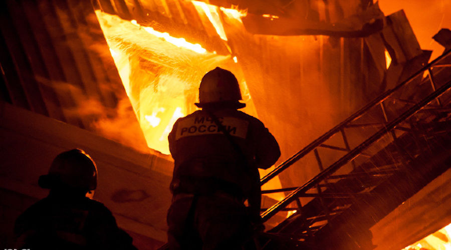 Пожар в многоэтажном доме в п.Яблоновский © Фото Николая Ильина, Юга.ру
