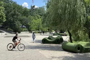 Дмитриевский сквер &copy;&nbsp;Фото Марины Солошко, Юга.ру