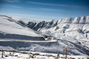 Дорога на курорт Кезеной-Ам в Чечне &copy;&nbsp;Фото Елены Синеок, Юга.ру
