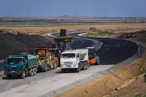 Ремонт дорог &copy;&nbsp;Фото Елены Синеок, Юга.ру