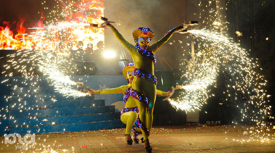 Карнавал в Геленджике © Елена Синеок, ЮГА.ру