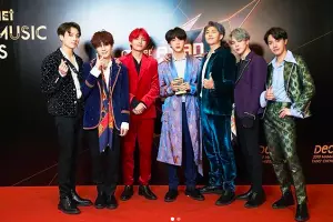  &copy;&nbsp;Фото со страницы instagram.com/bts_v