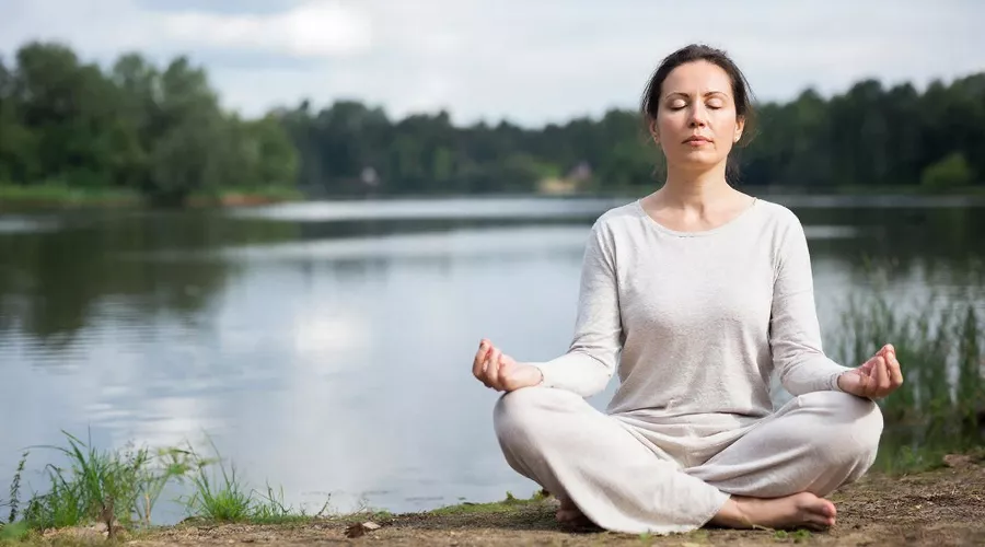 медитация &copy;&nbsp;Изображение сгенерировано нейросетью Gigachat
