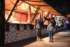Новогодняя ярмарка в Краснодаре © Елена Синеок, ЮГА.ру