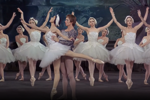 Кадр из балета «Лебединое озеро», 1964 год &copy;&nbsp;Скриншот видео с сайта kinomonitor.ru