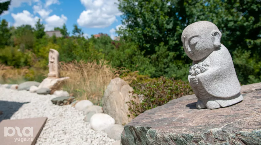 Статуи в Японском саду парка «Краснодар» &copy;&nbsp;Фото Александра Гончаренко, Юга.ру