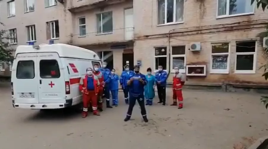  &copy;&nbsp;Скриншот видео из аккаунта &laquo;Новой газеты&raquo; в твиттере,twitter.com/novaya_gazeta