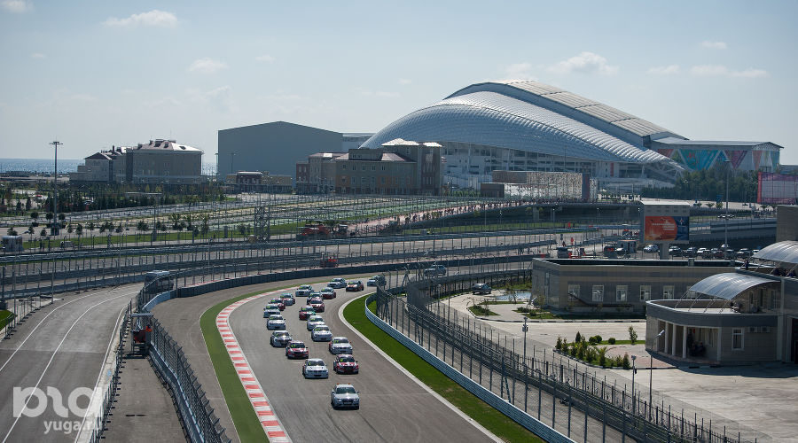 7 этап Российской серии кольцевых гонок на Сочи Автодроме &copy;&nbsp;Нина Зотина, ЮГА.ру