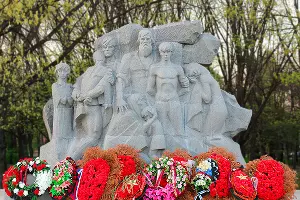 Памятник жертвам фашистского террора &copy;&nbsp;Фото Динара Бурангулова, Юга.ру