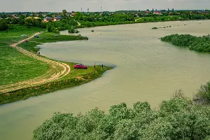 Мыс на окраине Старокорсунской — к лету 2023-го мэрия планирует превратить его в пляж, оборудованный по мировым курортным стандартам &copy;&nbsp;Фото Антона Быкова, Юга.ру