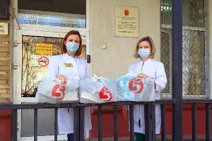 Доставка наборов для перекуса &copy;&nbsp;Фото X5 Retail Group во &laquo;ВКонтакте&raquo;