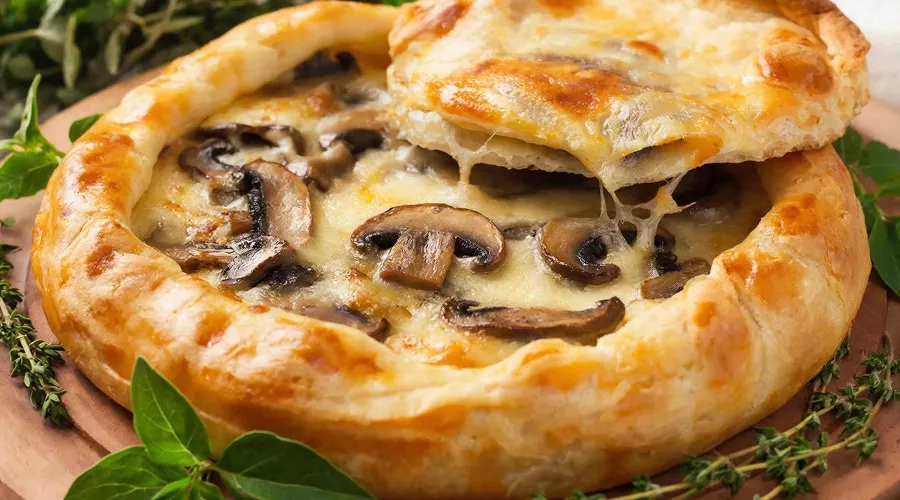 пирог &copy;&nbsp;Изображение сгенерировано нейросетью Gigachat