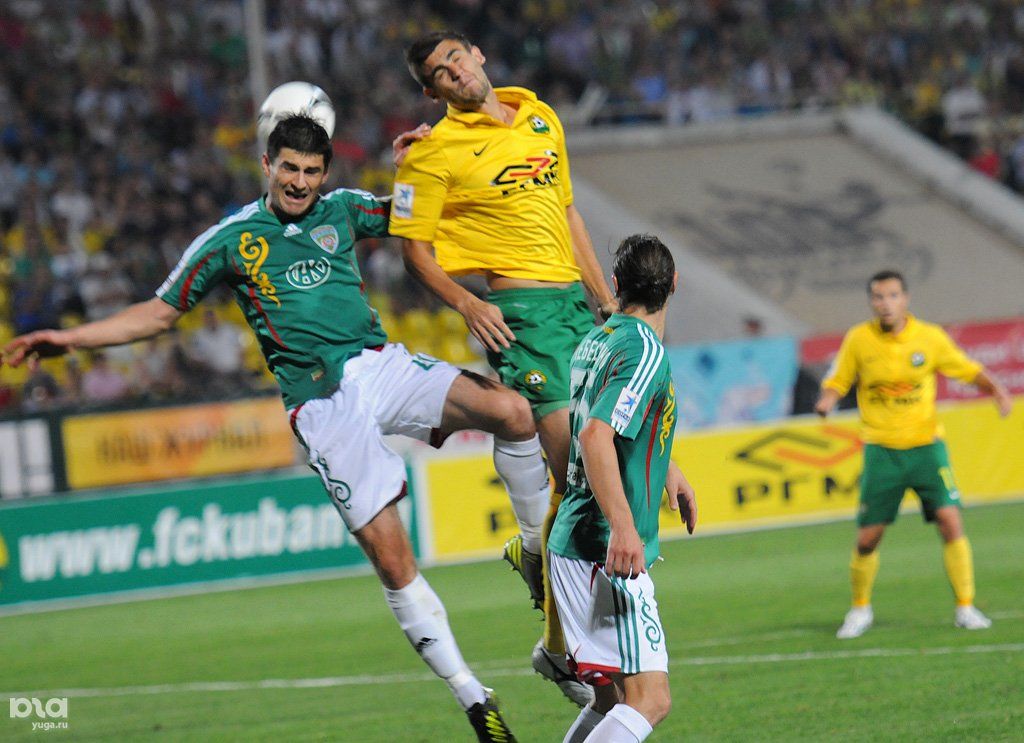 Терек кубань фото. Кубань терек. Кубань терек. Футболисты кубани фото. Кубань и терек.