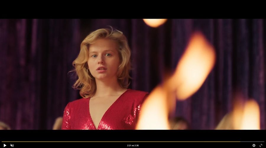  &copy;&nbsp;скриншот видео трейлера фильма &laquo;Я богиня&raquo; на сайте kinopoisk.ru/film/5088693/video/type/0/