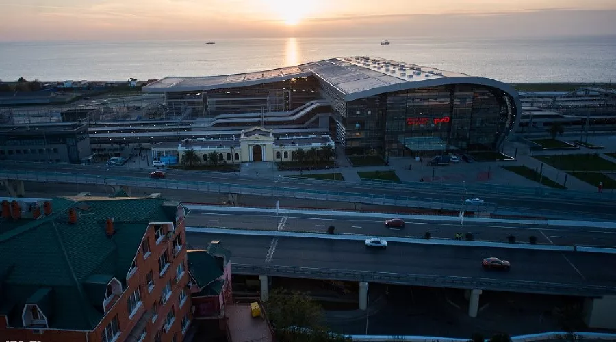 «Олимпийский» вокзал Адлера  &copy;&nbsp;Фото Нины Зотиной, Юга.ру