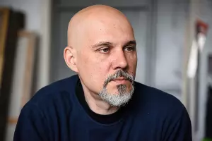 В мастерской Игоря Михайленко &copy;&nbsp;Фото Елены Синеок, Юга.ру