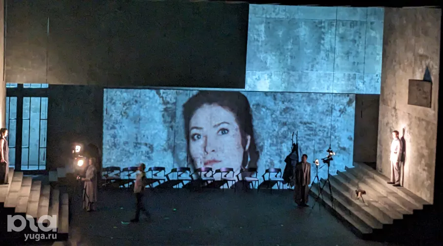 Краснодарский Драмтеатр, «Анна Каренина», реж. Дмитрий Егоров, декабрь 2023 г. &copy;&nbsp;Фото Александры Прохоренковой-Аксёновой, Юга.ру